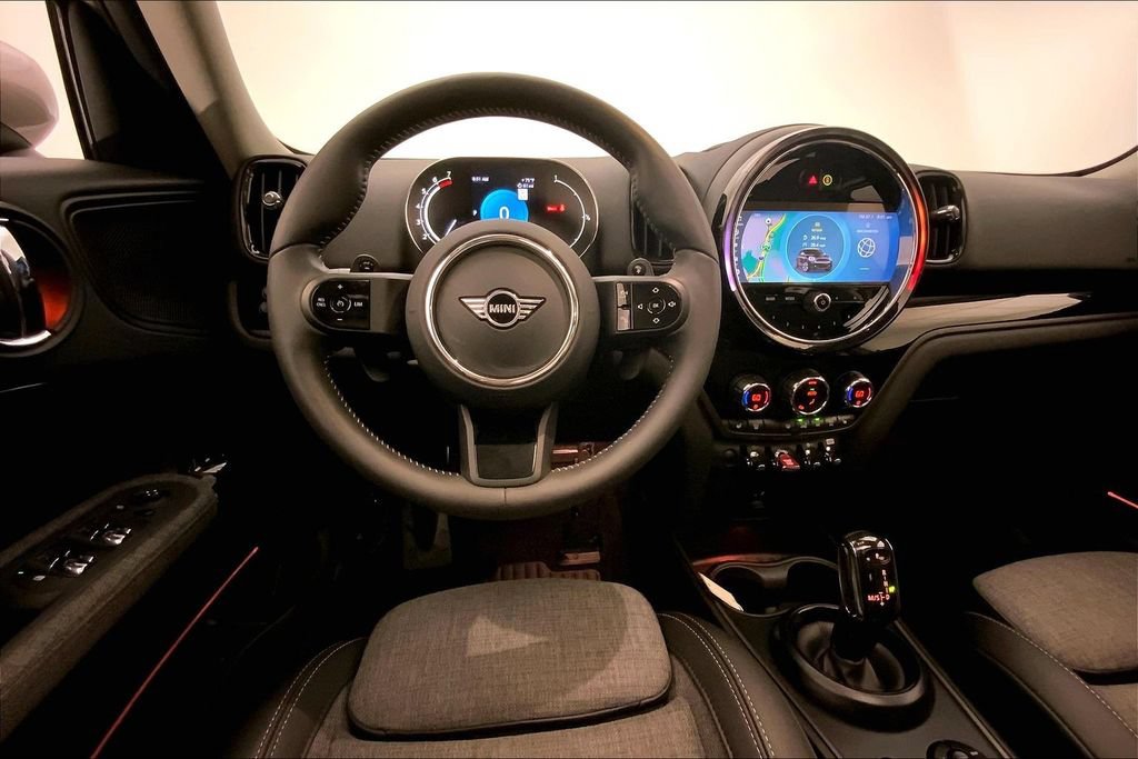 Certified 2024 MINI Cooper Countryman S w/ Premium Package FWD image 4