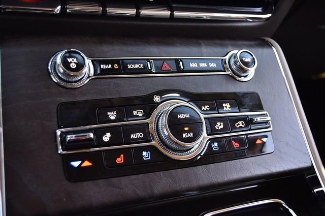 Used 2020 Lincoln Aviator Reserve w/ Elements Package Plus image 17