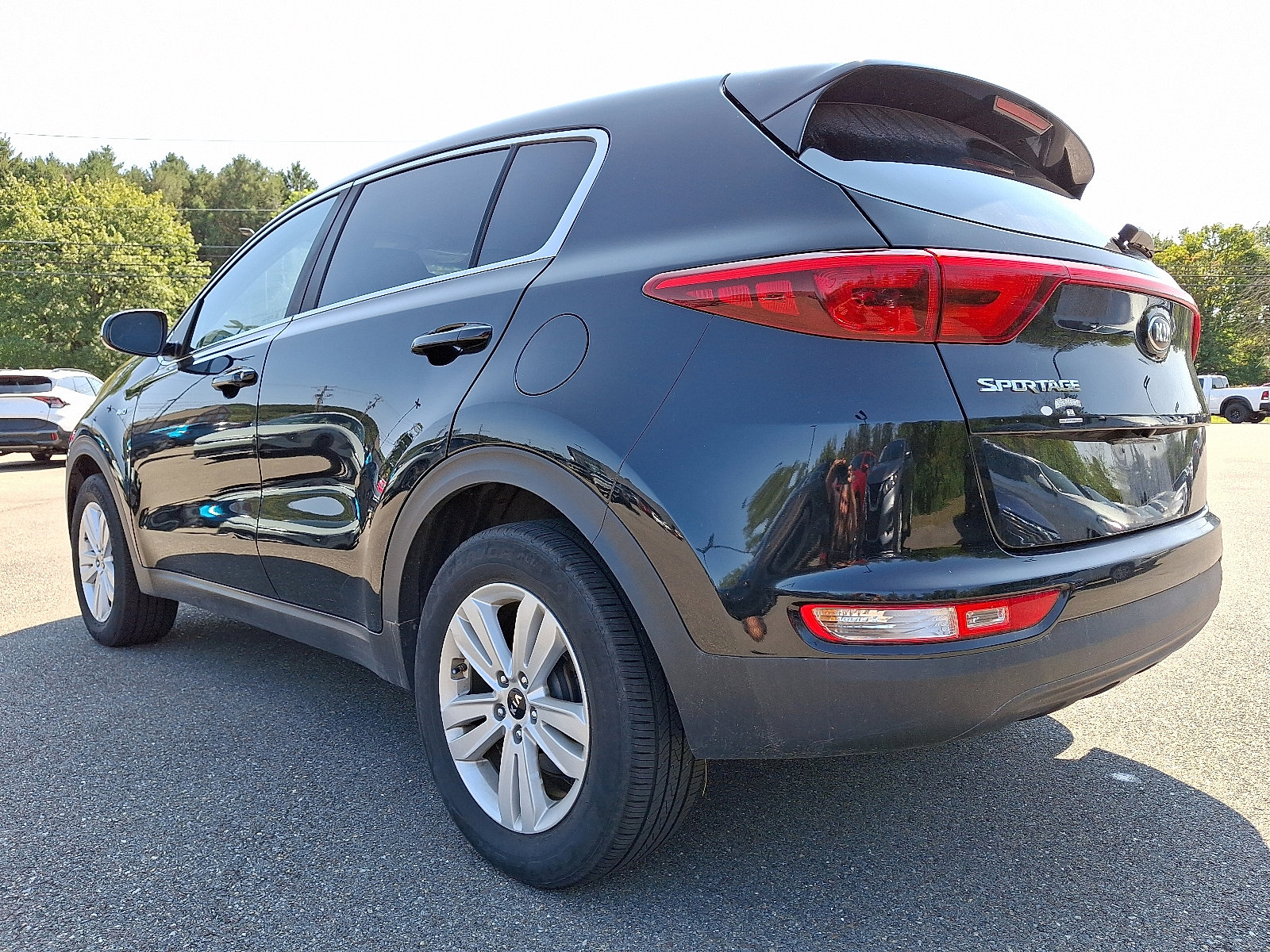 Used 2019 Kia Sportage LX image 4