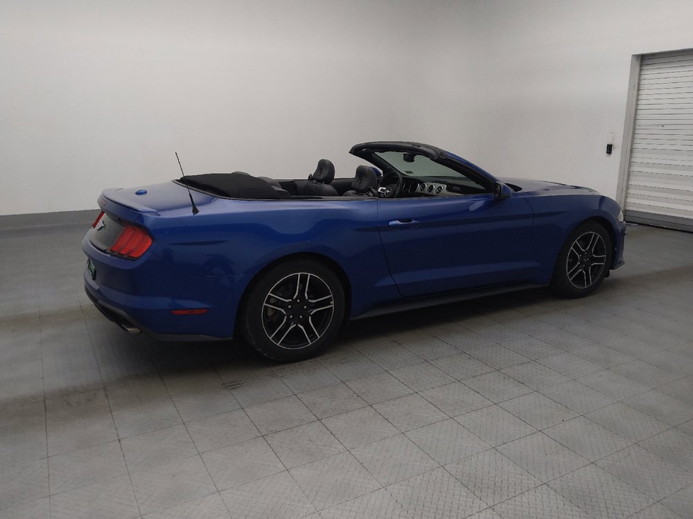 Used 2018 Ford Mustang Premium RWD image 10