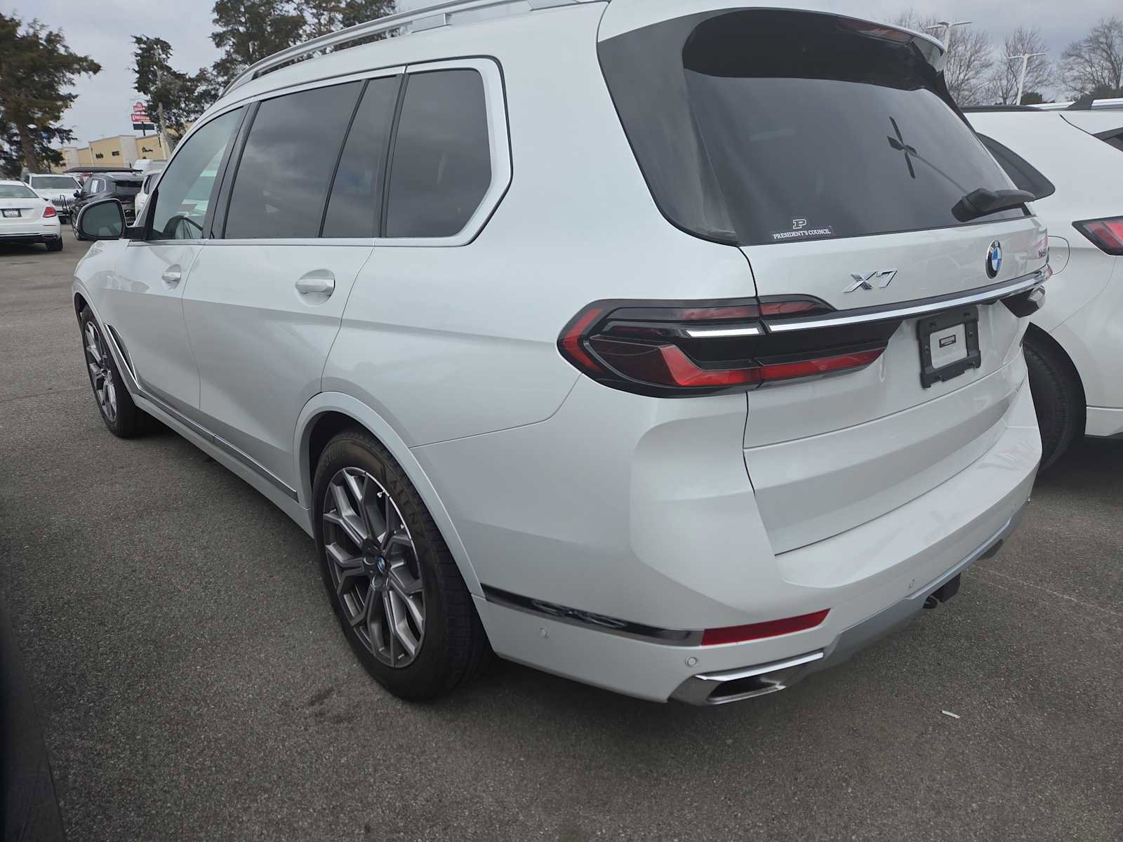 Used 2023 BMW X7 xDrive40i w/ Premium Package image 7