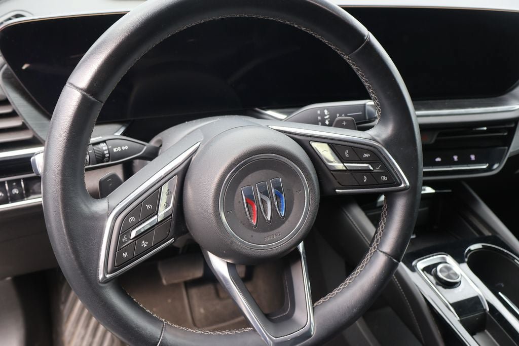 Used 2024 Buick Envision Preferred AWD/4WD image 13