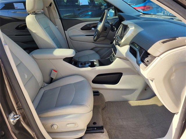 Used 2019 GMC Terrain Denali w/ Advanced Safety Package image 15