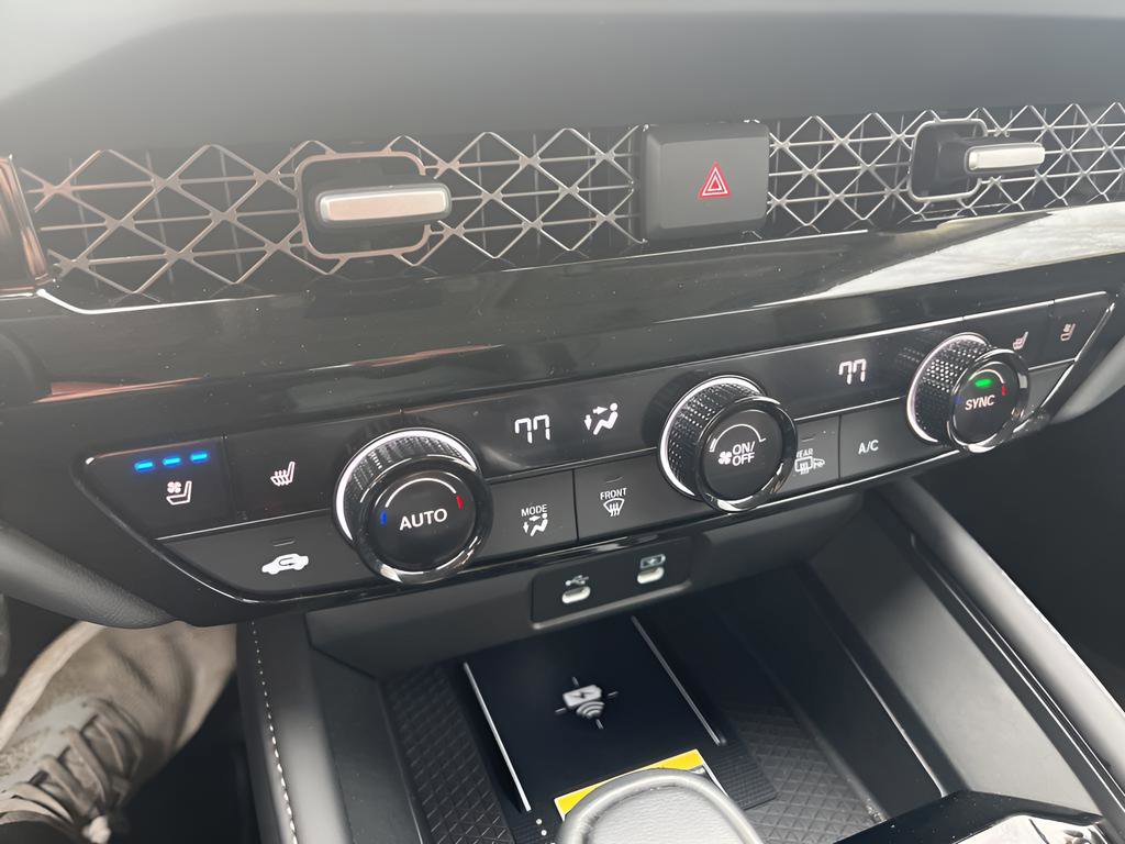 Used 2024 Honda Accord Touring image 16