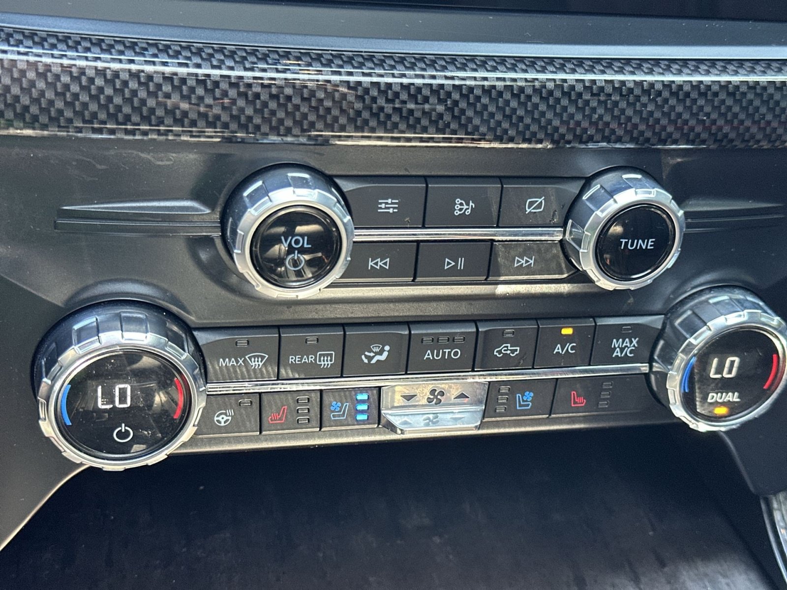 Used 2021 Ford F150 Lariat w/ Equipment Group 502A High AWD/4WD image 22