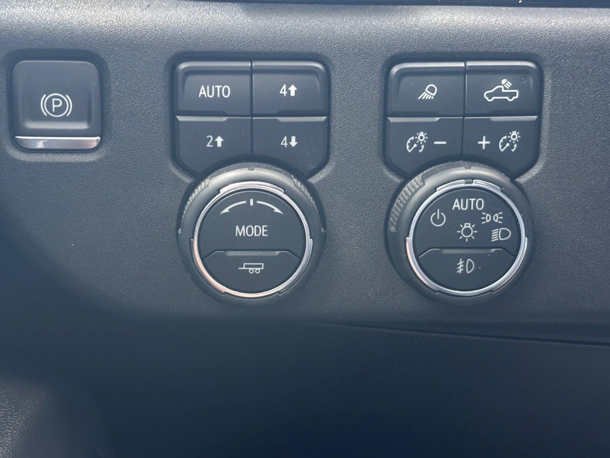 Used 2024 Chevrolet Silverado 3500 LTZ w/ LTZ Plus Package image 31