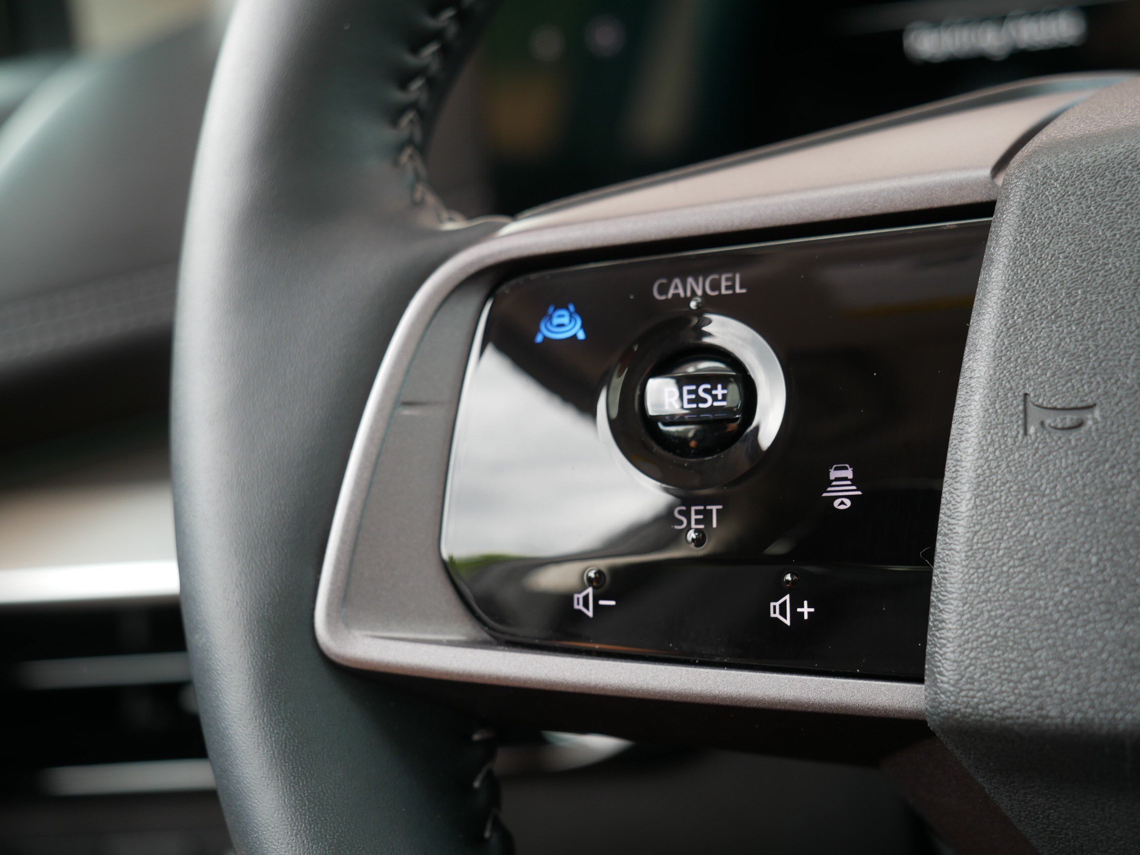 Certified 2025 Nissan Murano SL AWD/4WD image 28