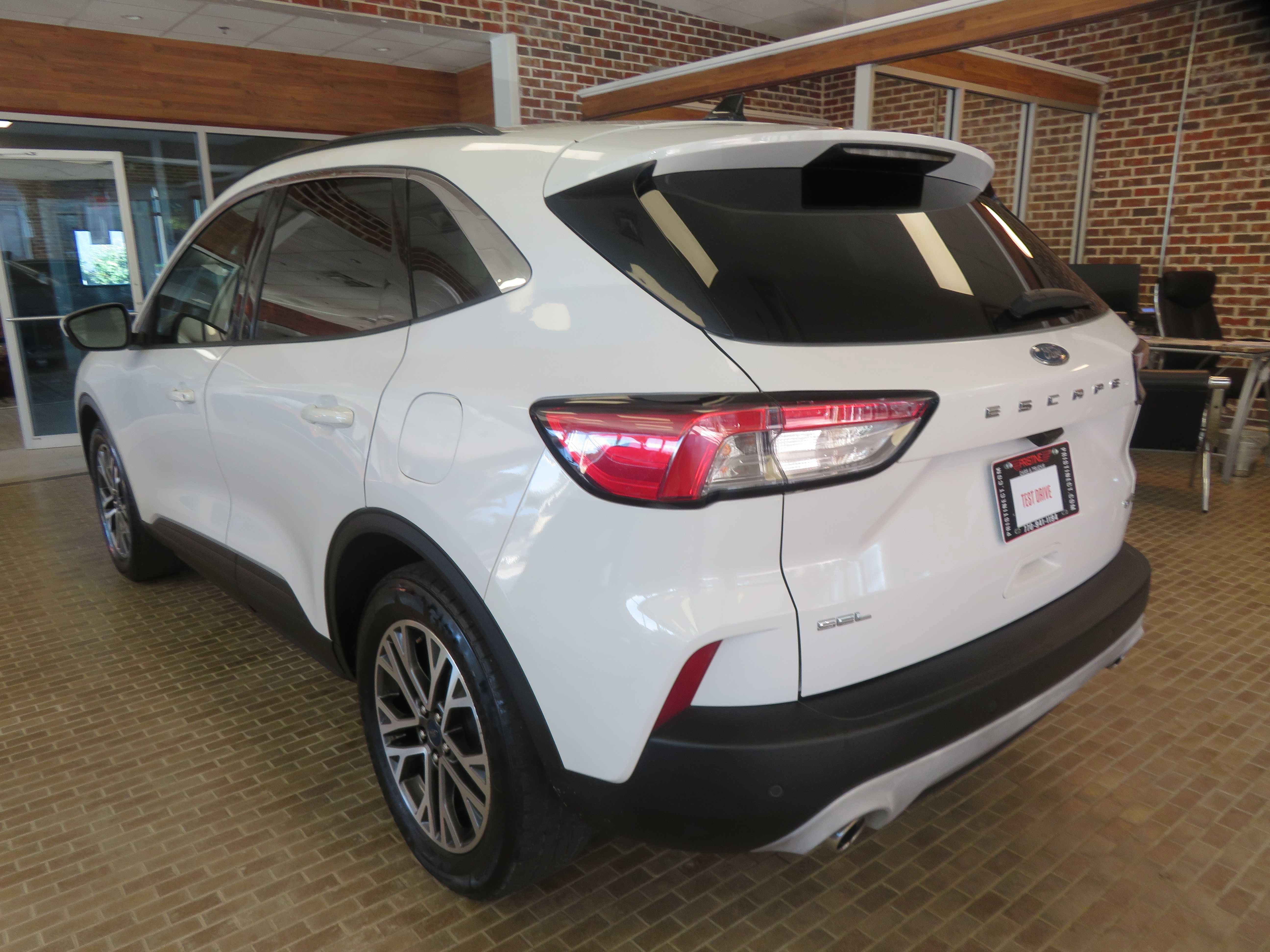 Used 2020 Ford Escape SEL image 6