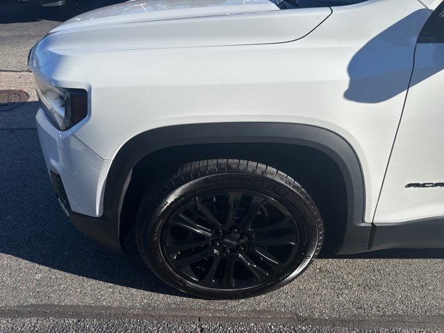 Used 2023 GMC Acadia SLT w/ Elevation Edition image 4