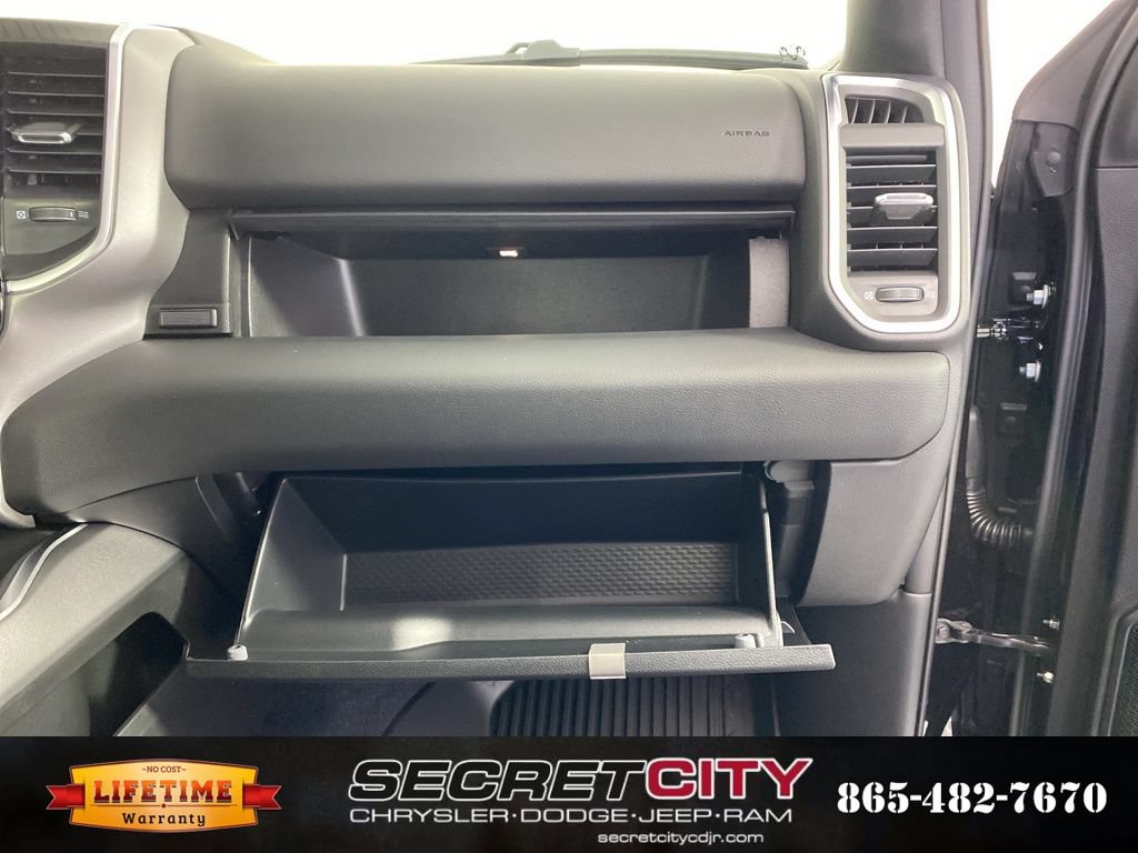 New 2026 RAM 1500 Big Horn AWD/4WD image 34