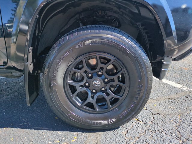 Used 2021 Toyota Tacoma SR5 AWD/4WD image 21