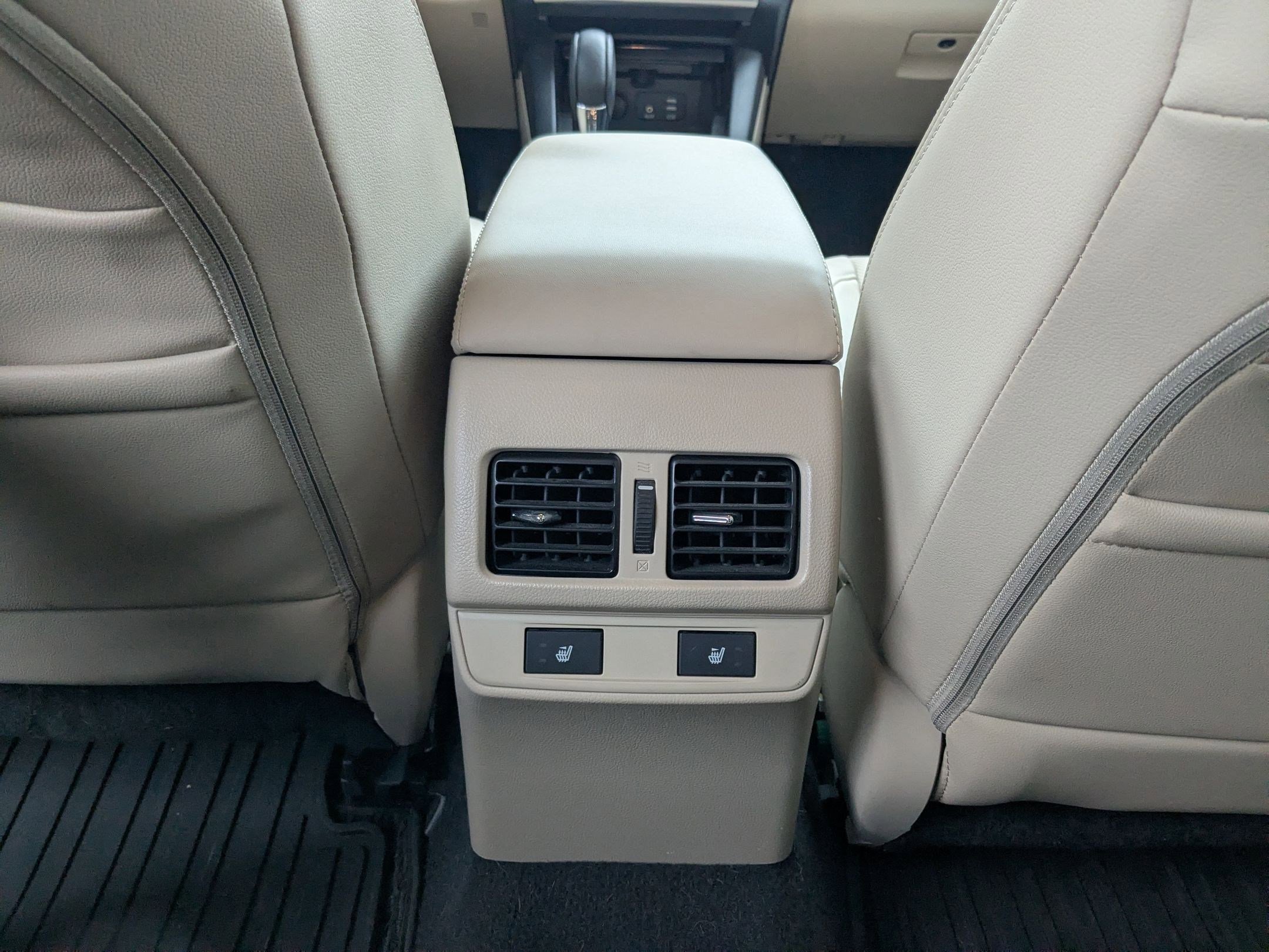 Used 2016 Subaru Outback 3.6R Limited image 16