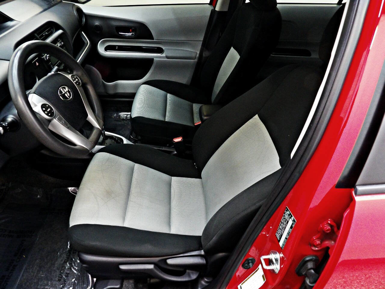 Used 2014 Toyota Prius C Two image 8