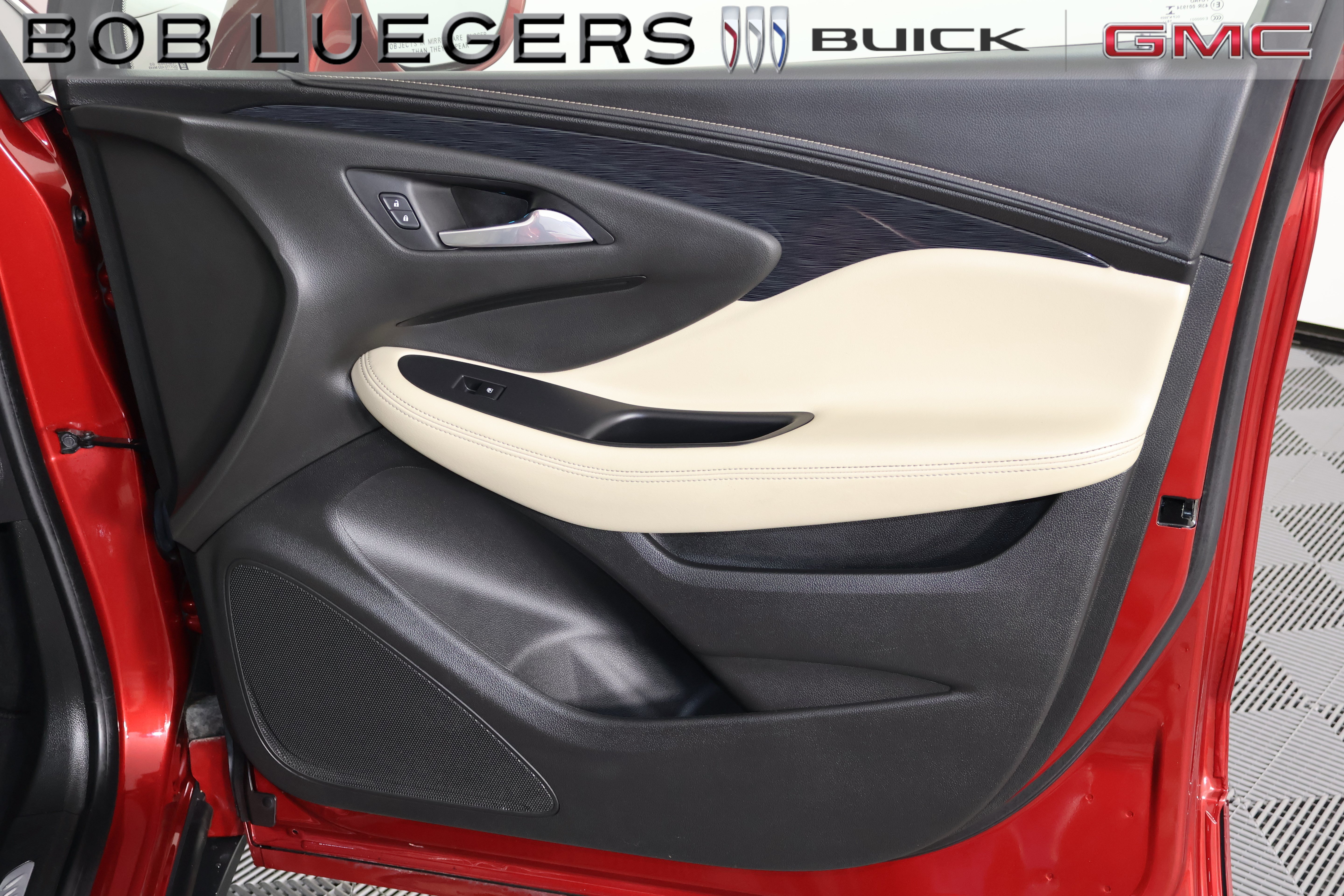 Certified 2017 Buick Envision Preferred FWD image 18