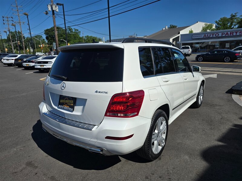 Used 2015 Mercedes-Benz GLK 350 4MATIC image 3