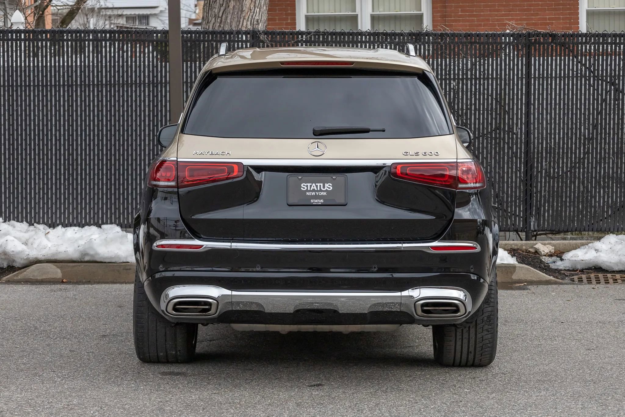 Used 2023 Mercedes-Benz Maybach GLS 600 4MATIC image 34