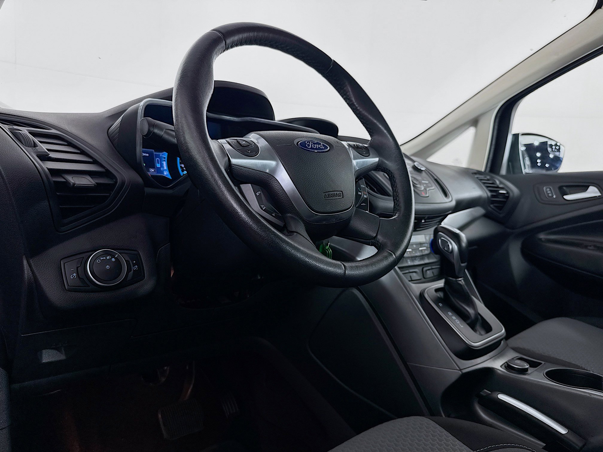 Used 2017 Ford C-MAX SE FWD image 21