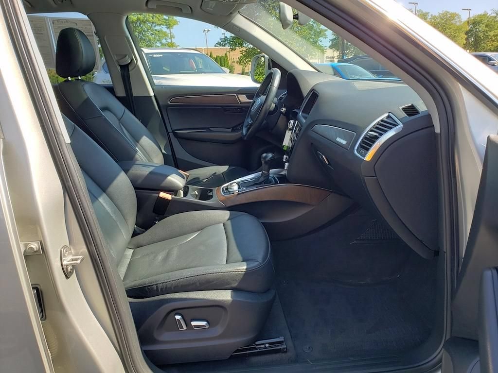 Used 2015 Audi Q5 2.0T Premium Plus w/ Technology Package AWD/4WD image 22