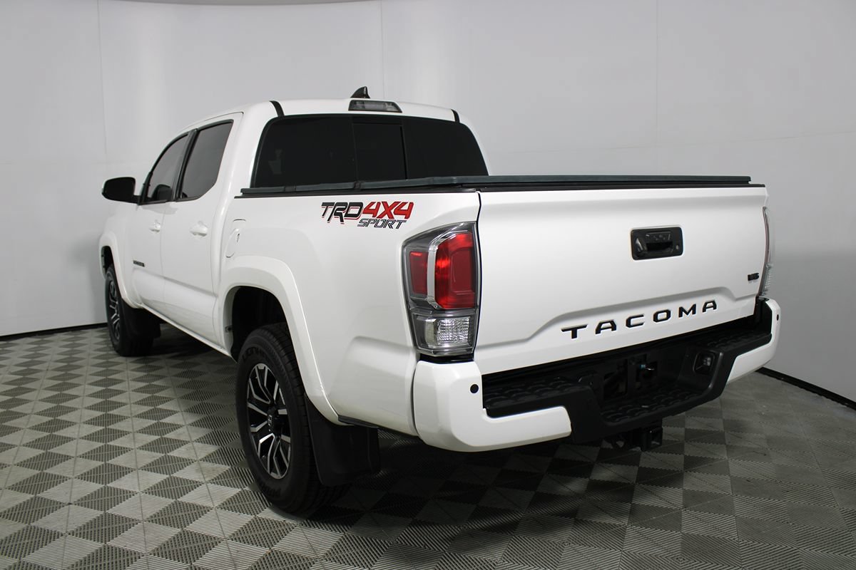 Used 2020 Toyota Tacoma TRD Sport w/ Technology Package AWD/4WD image 32