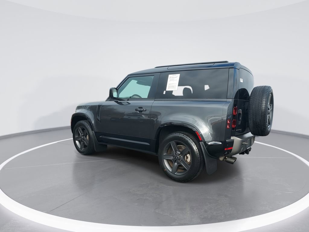 Used 2023 Land Rover Defender 90 X-Dynamic SE image 6