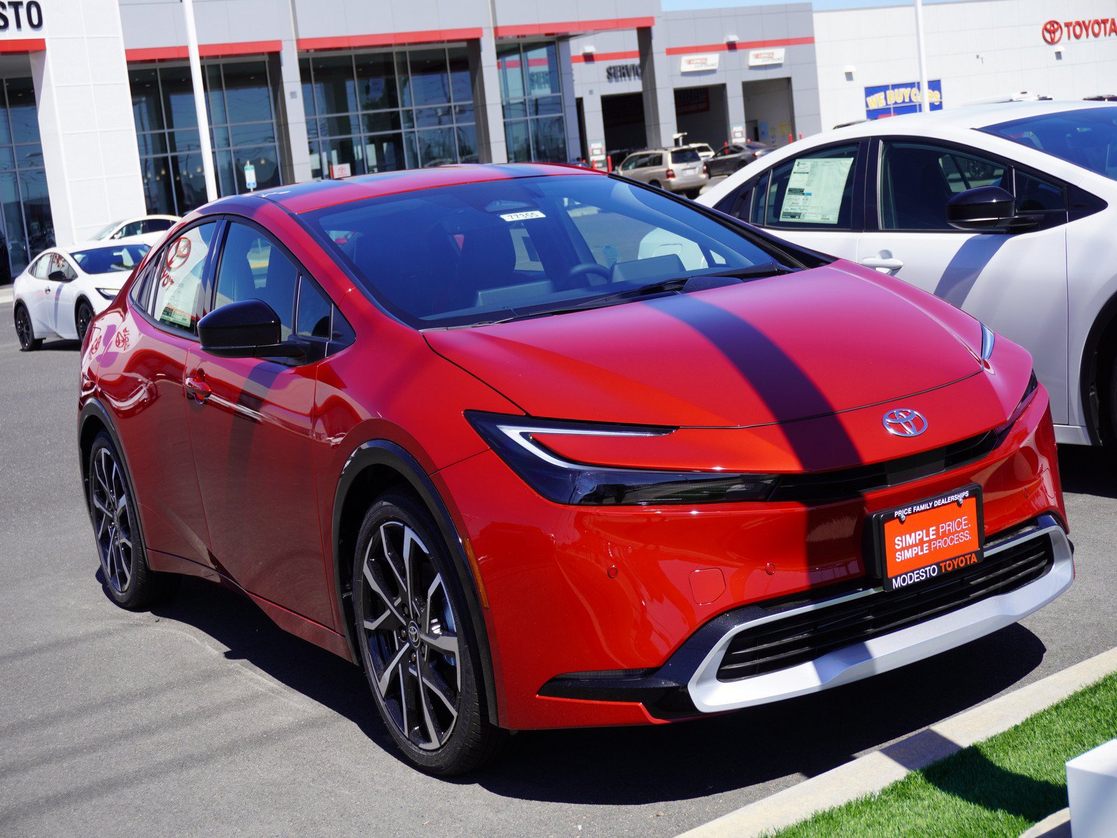 New 2026 Toyota Prius Plug-In Hybrid FWD image 1