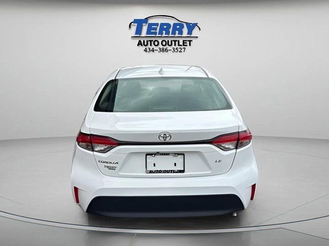 Used 2023 Toyota Corolla LE image 4