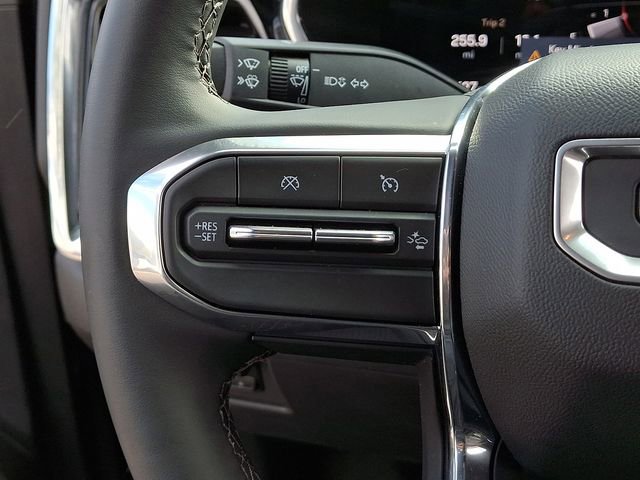 Used 2025 GMC Canyon Elevation image 25