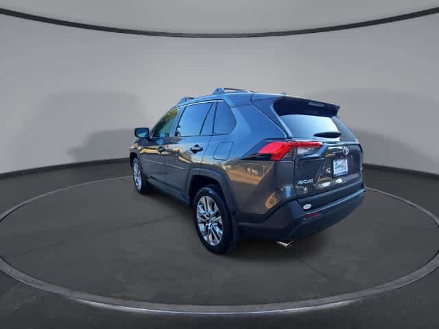 Used 2023 Toyota RAV4 XLE Premium FWD image 6