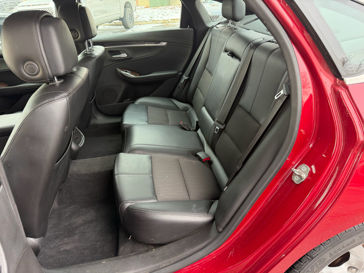 Used 2014 Chevrolet Impala LT w/ Convenience Package image 14