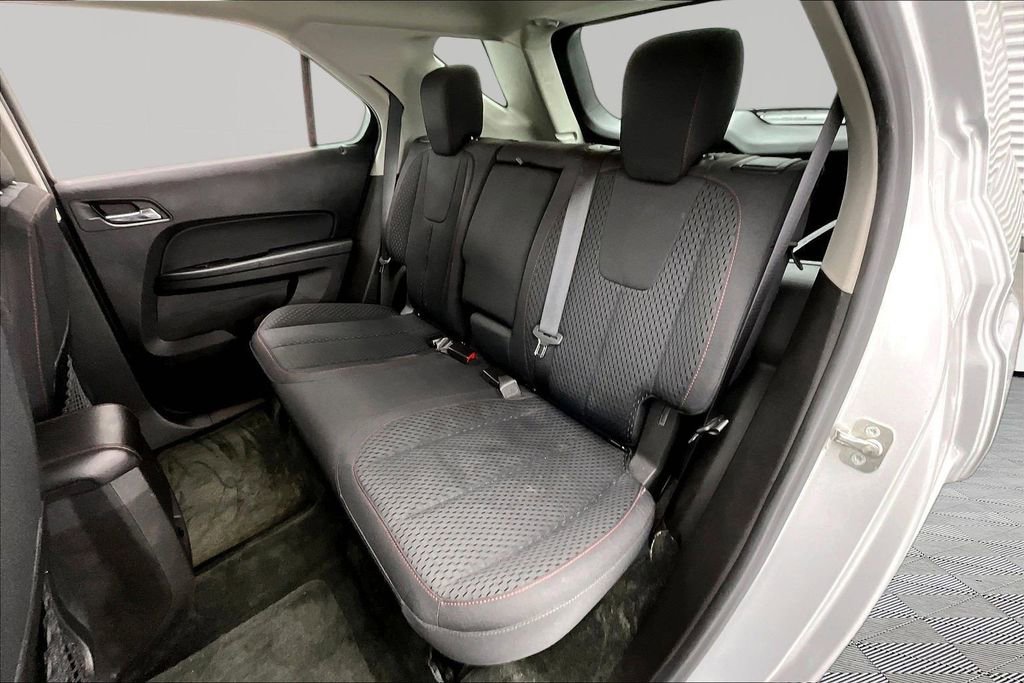 Used 2015 Chevrolet Equinox LS image 26