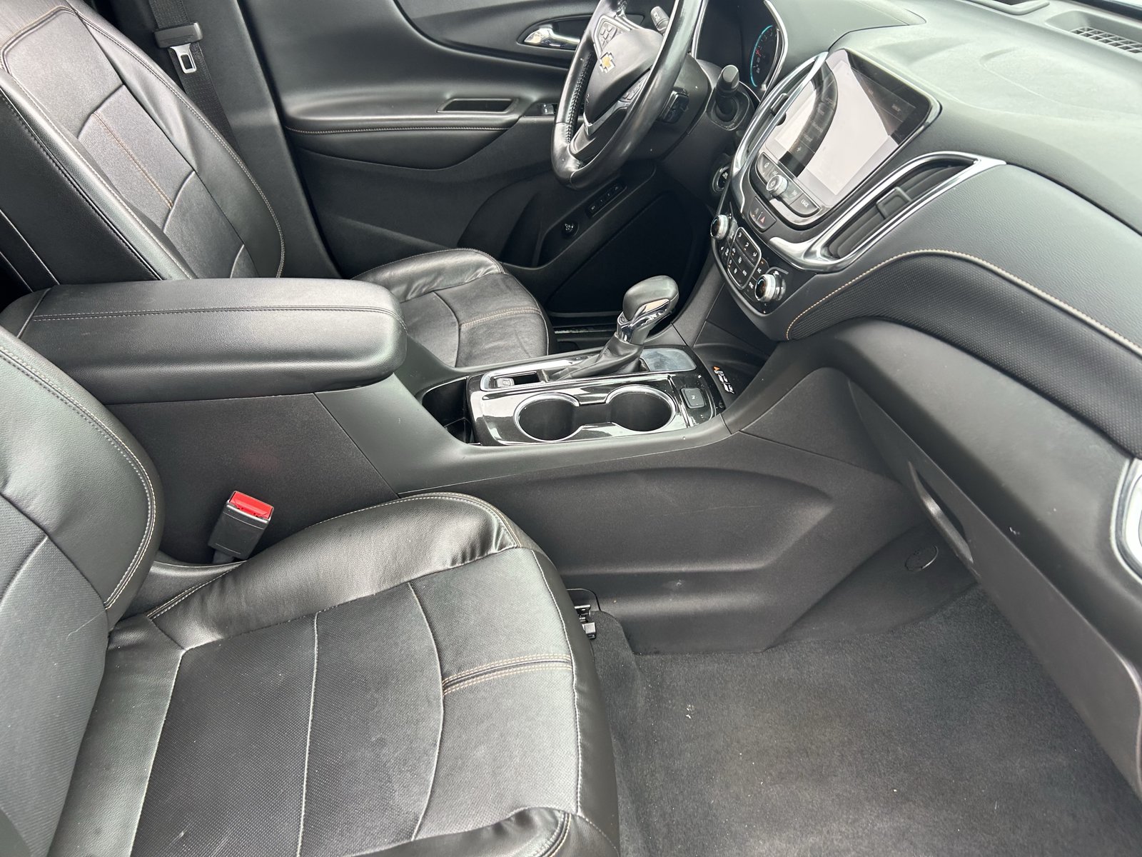 Certified 2022 Chevrolet Equinox Premier w/ LPO, Cargo Package FWD image 12
