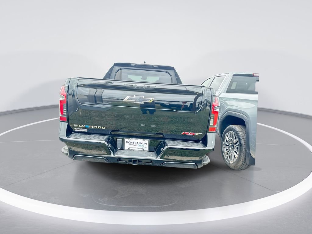 New 2024 Chevrolet Silverado EV RST image 7