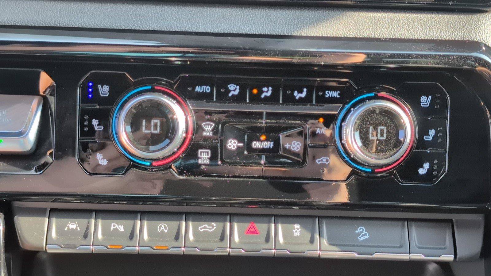 New 2026 GMC Sierra 1500 AT4 w/ AT4 Premium Package AWD/4WD image 24