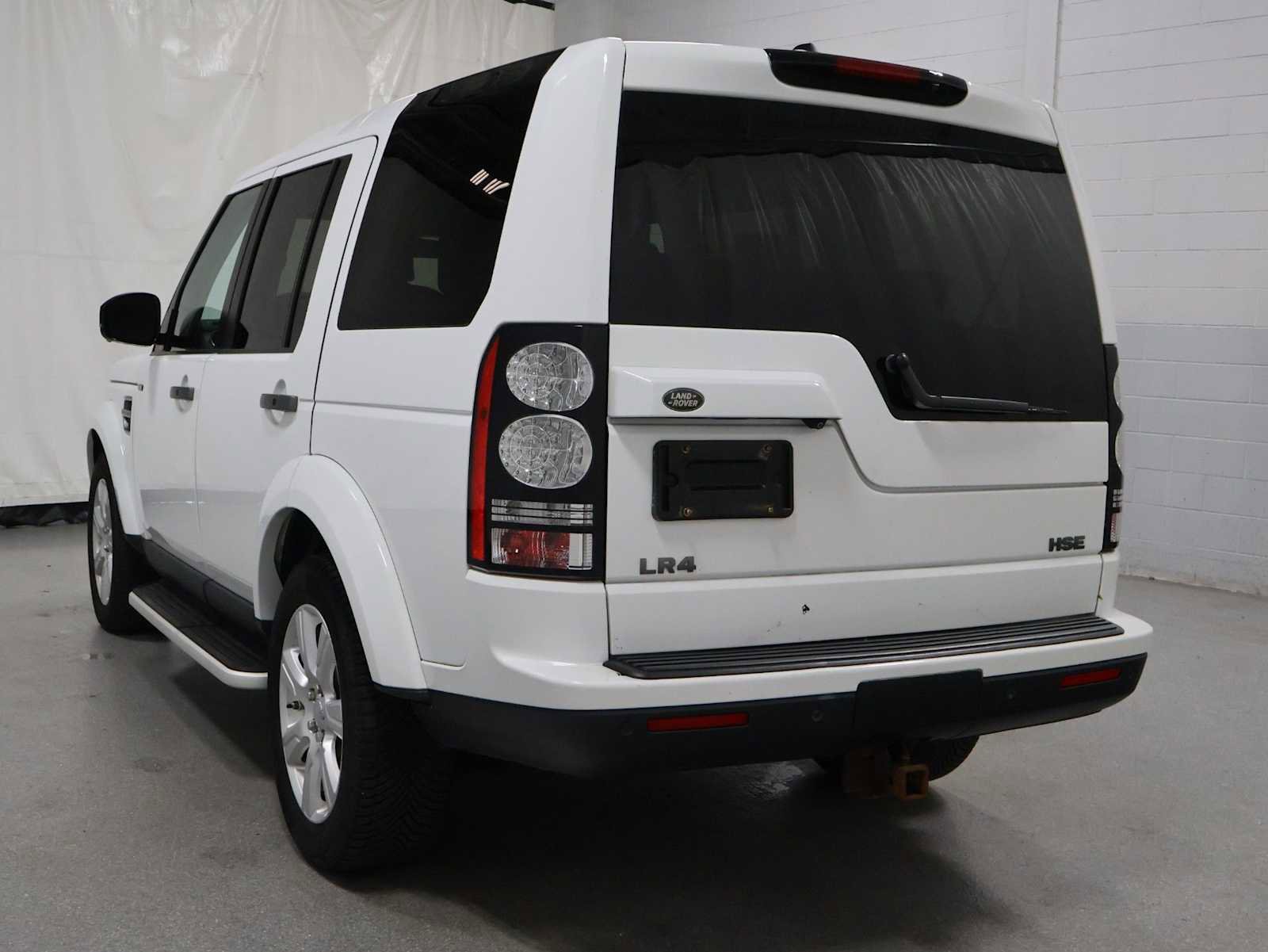 Used 2016 Land Rover LR4 HSE AWD/4WD image 3