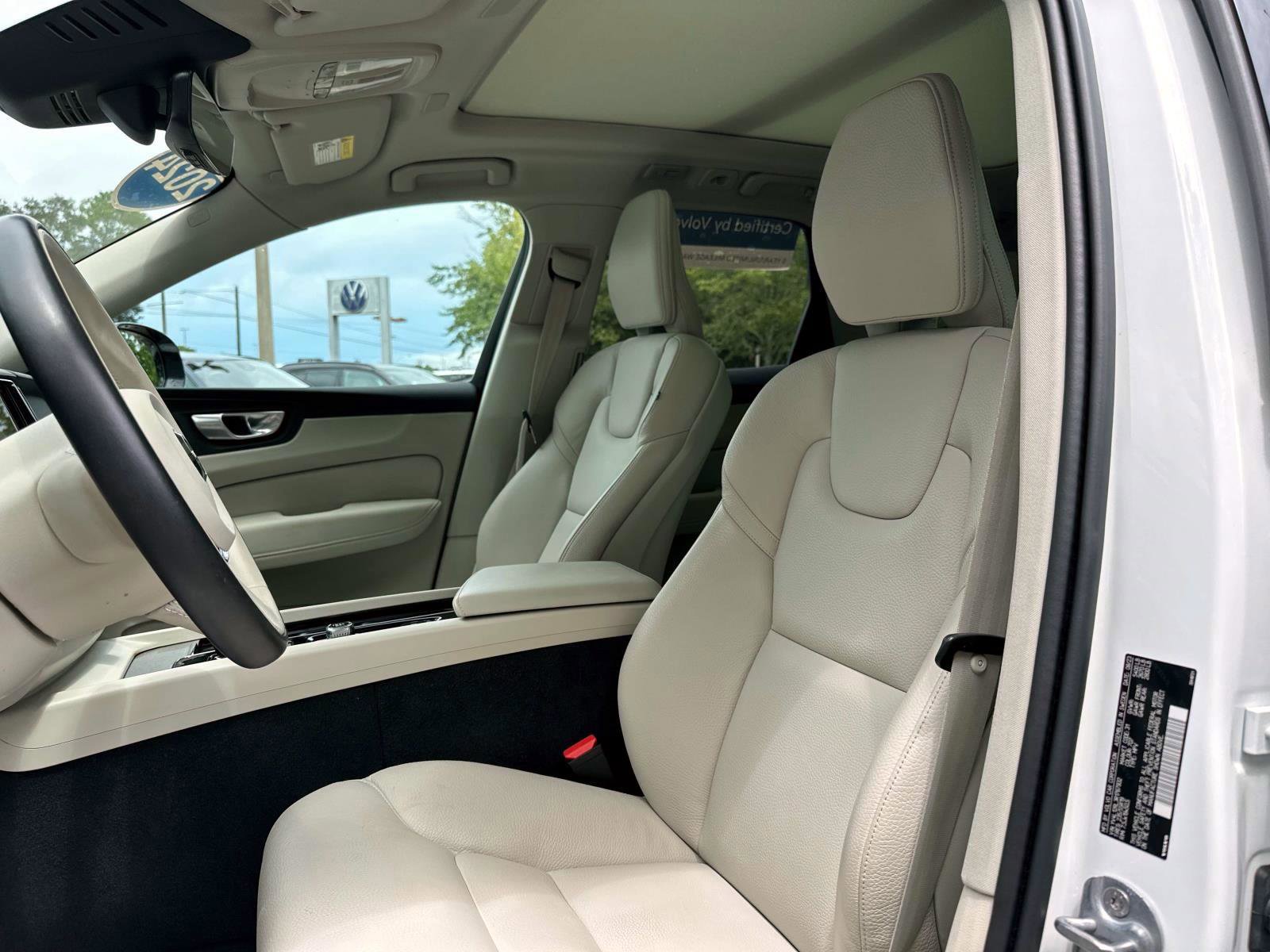 Certified 2024 Volvo XC60 B5 Plus image 20