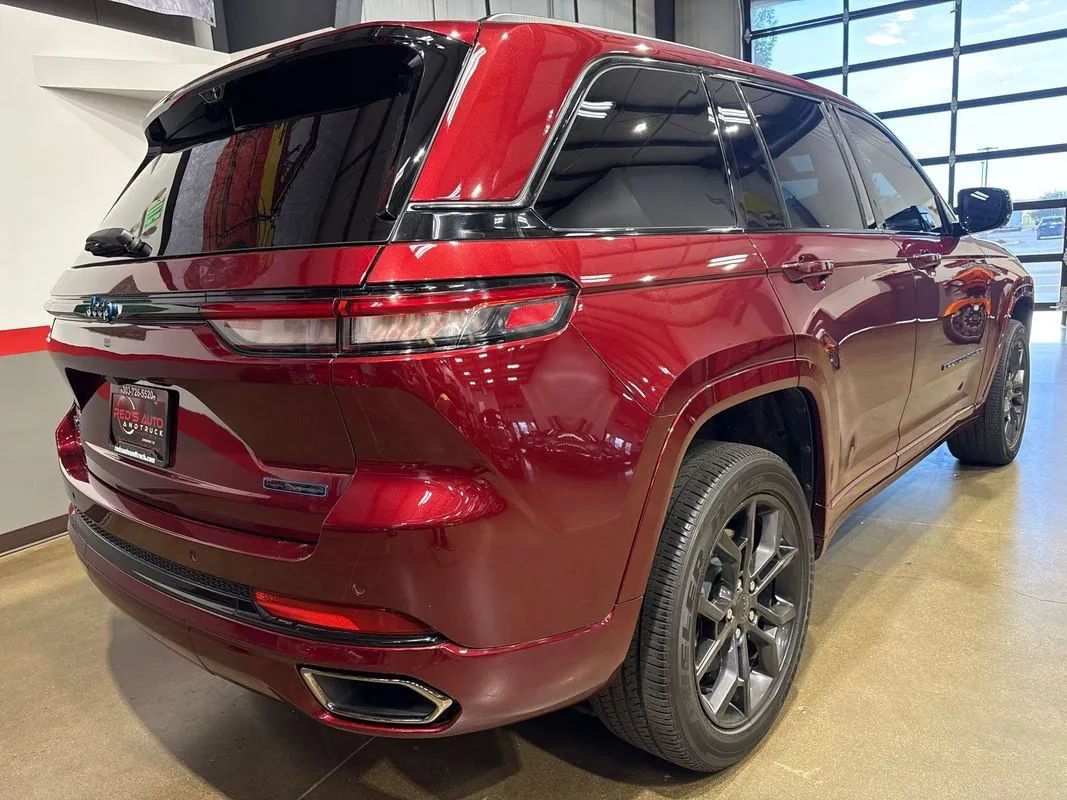 Used 2023 Jeep Grand Cherokee 30th Anniversary AWD/4WD image 62