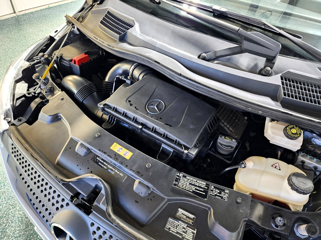 Used 2018 Mercedes-Benz Metris Passenger image 40