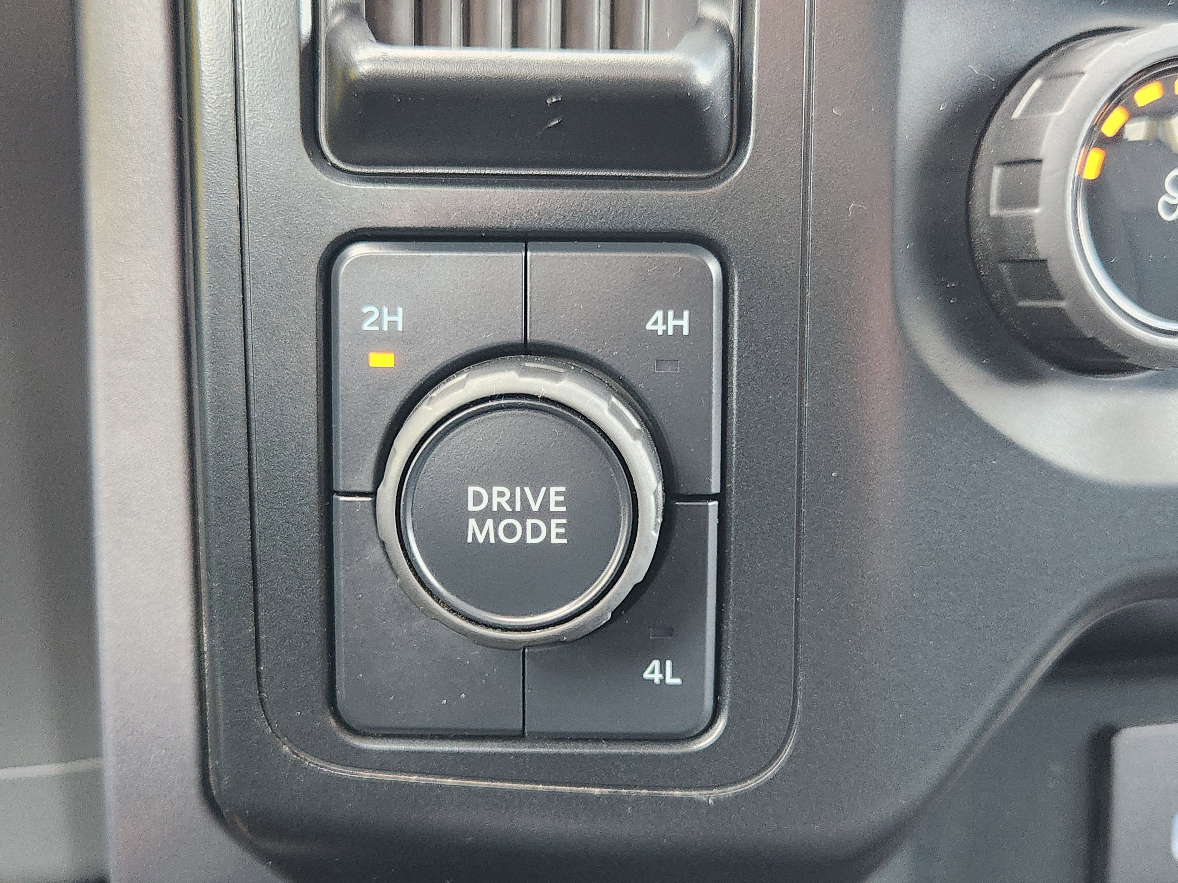 Used 2023 Ford F150 XLT image 27