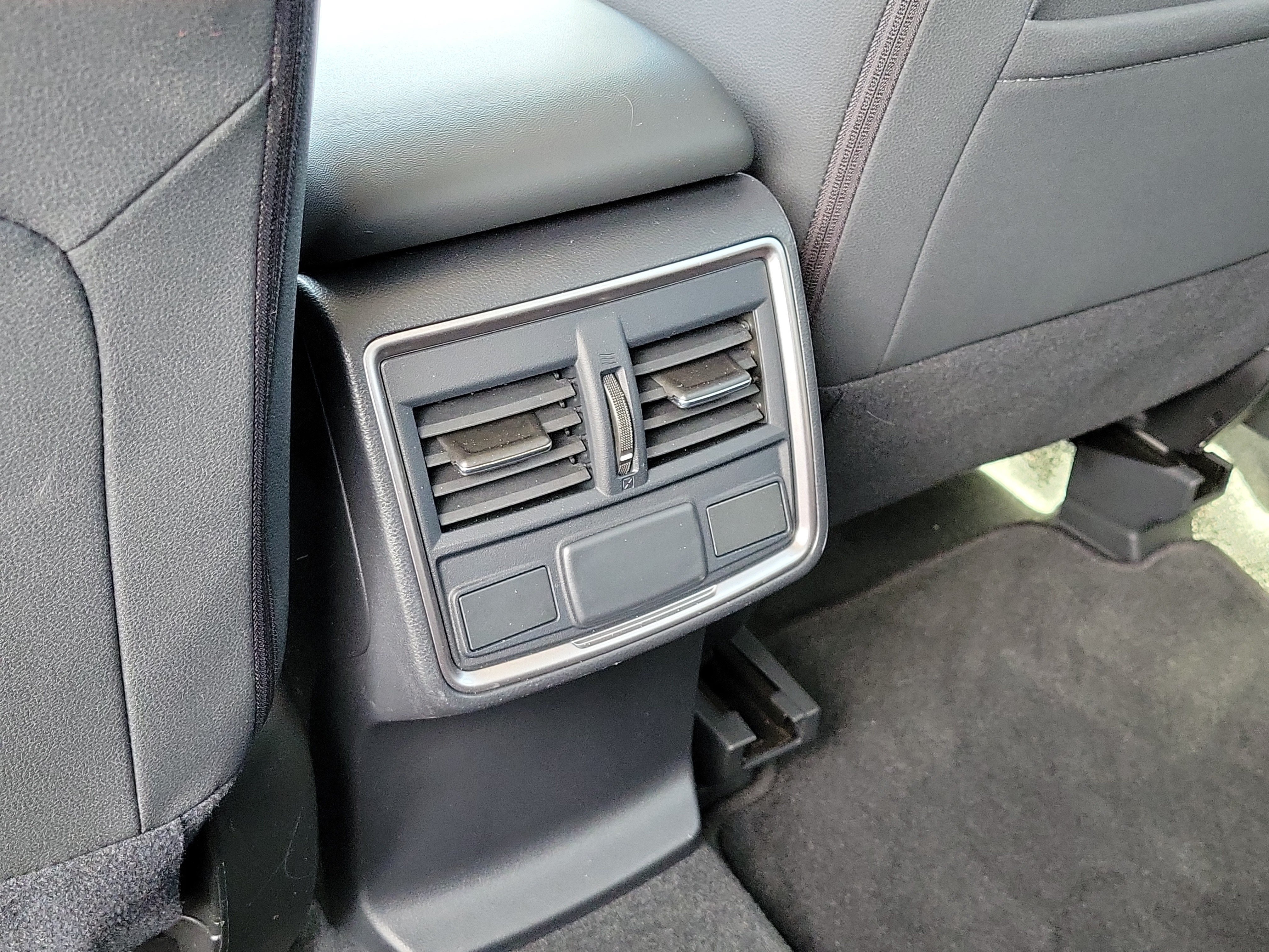 Certified 2024 Subaru Forester Premium AWD/4WD image 15