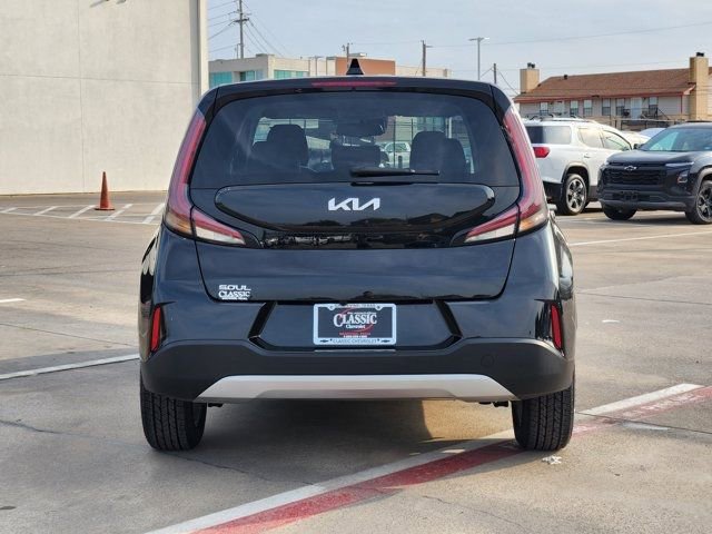 Used 2025 Kia Soul S image 13
