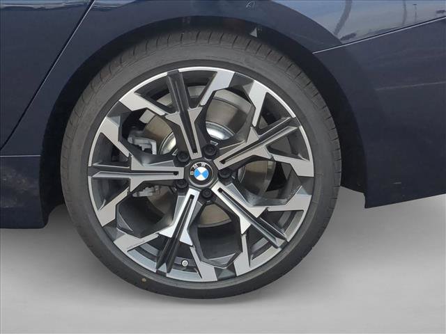 Used 2026 BMW 330i Sedan w/ Premium Package RWD image 10