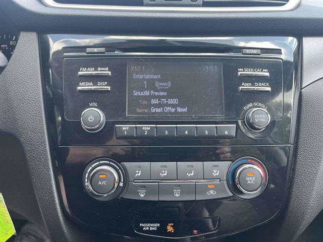 Used 2016 Nissan Rogue S FWD image 26