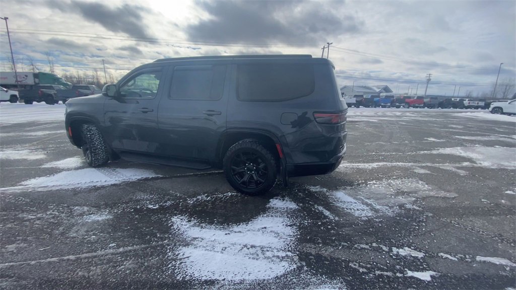 Used 2023 Jeep Wagoneer Series II image 6