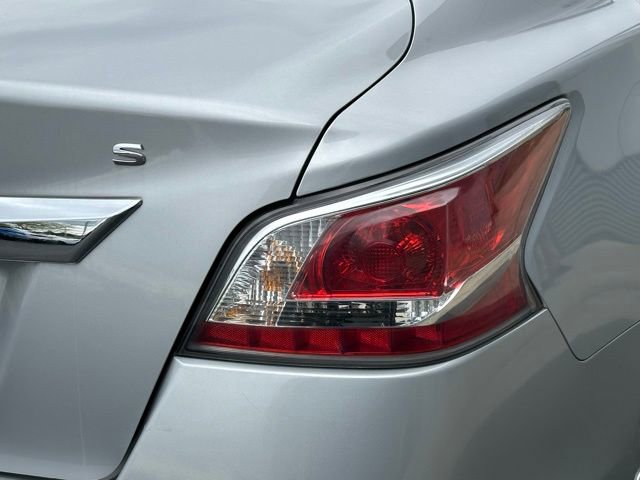 Used 2015 Nissan Altima 2.5 S w/ Power Driver Seat Package FWD image 14