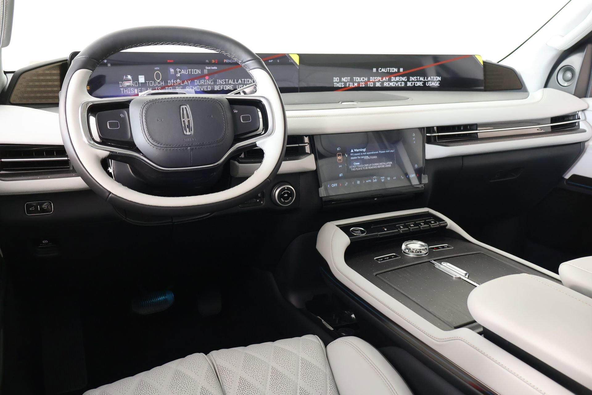 New 2026 Lincoln Navigator Black Label AWD/4WD image 2
