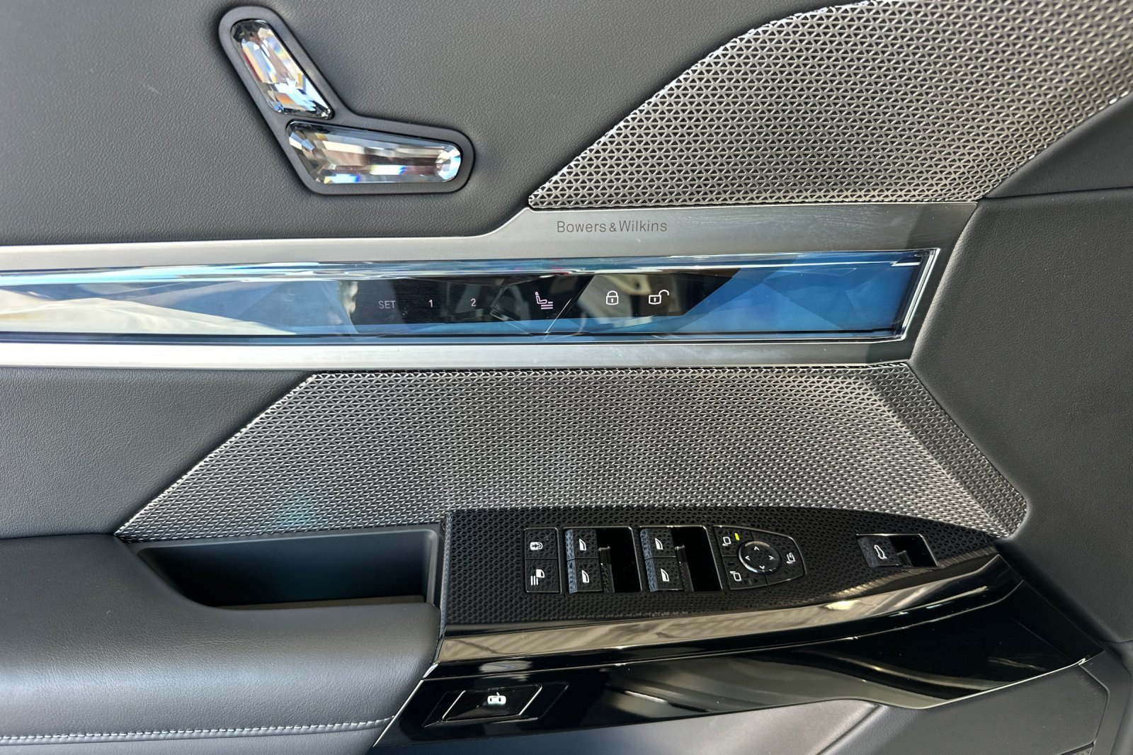 Certified 2024 BMW i7 eDrive50 RWD image 12