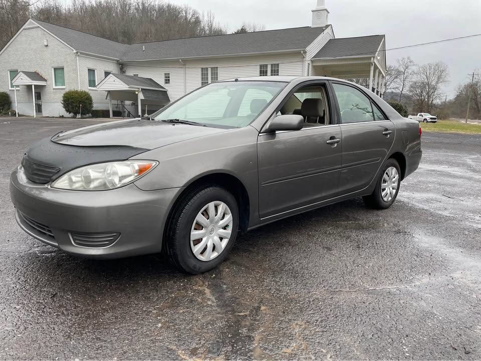 Used 2006 Toyota Camry FWD image 2