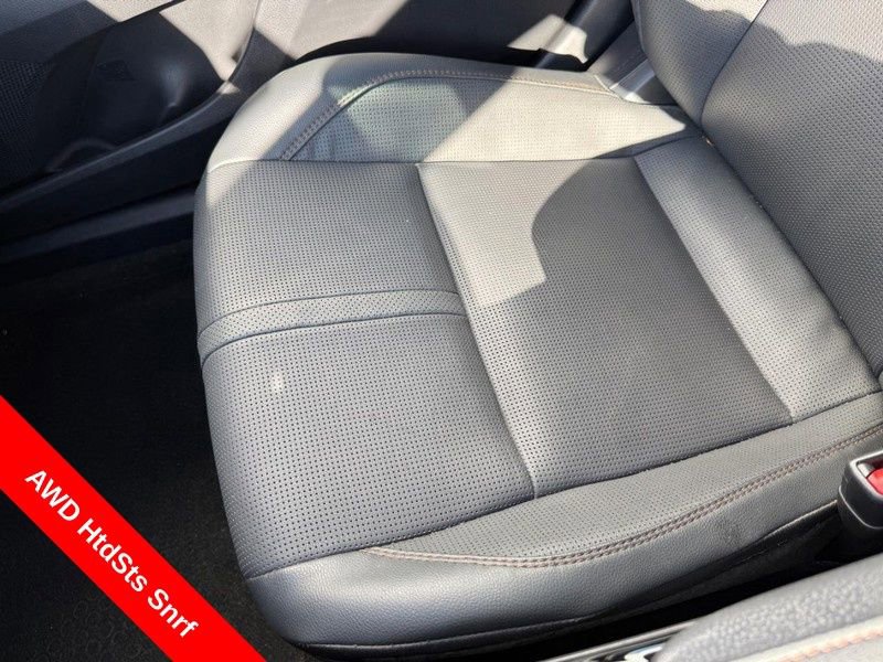 Used 2025 Toyota Camry XLE AWD/4WD image 27