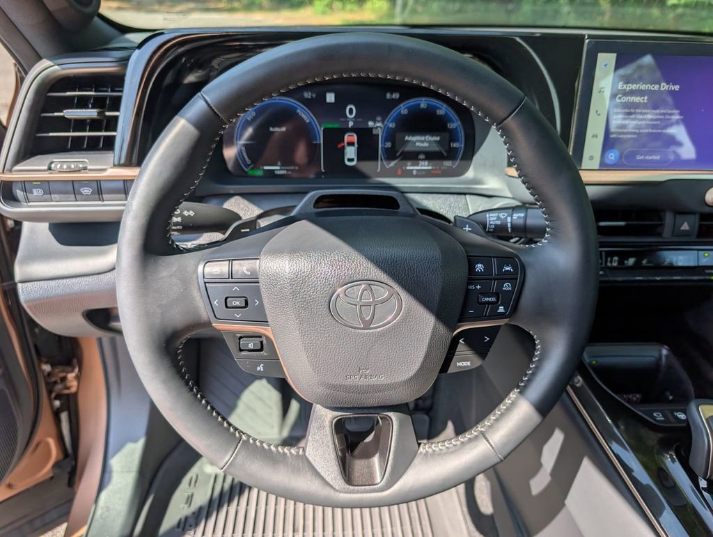 Used 2024 Toyota Crown Platinum AWD/4WD image 13