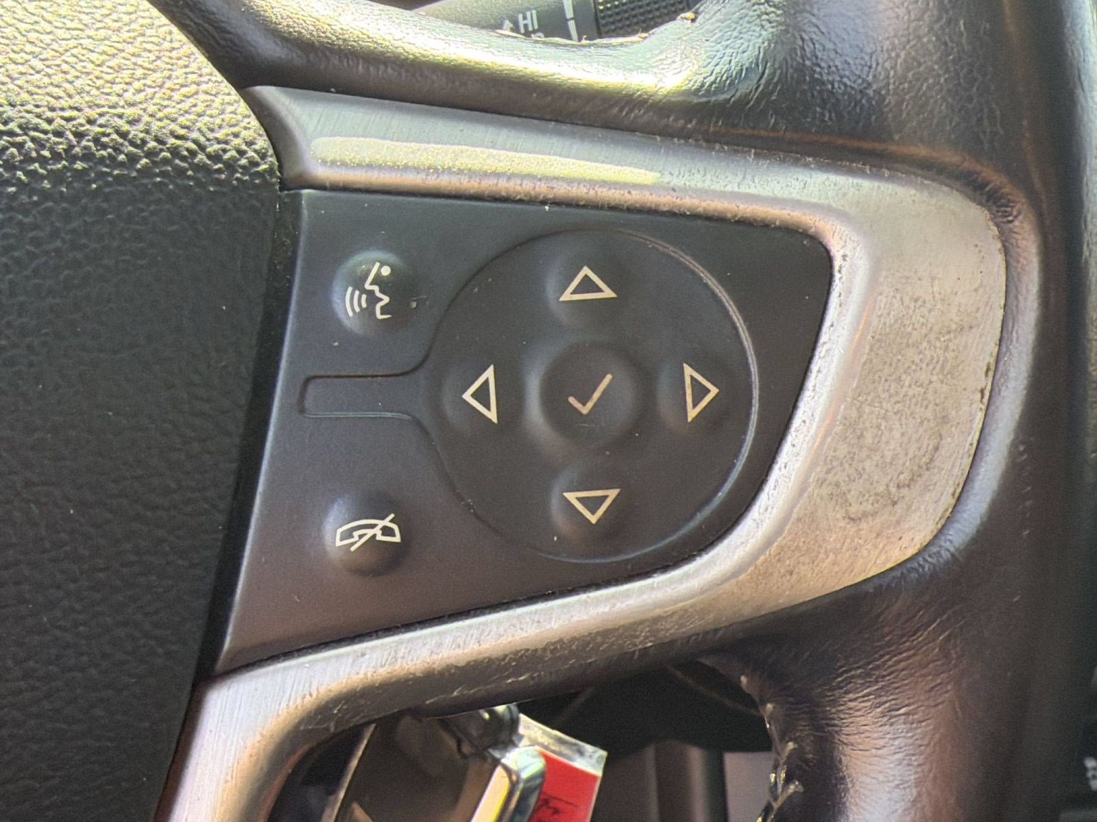Used 2015 GMC Canyon SLT AWD/4WD image 24